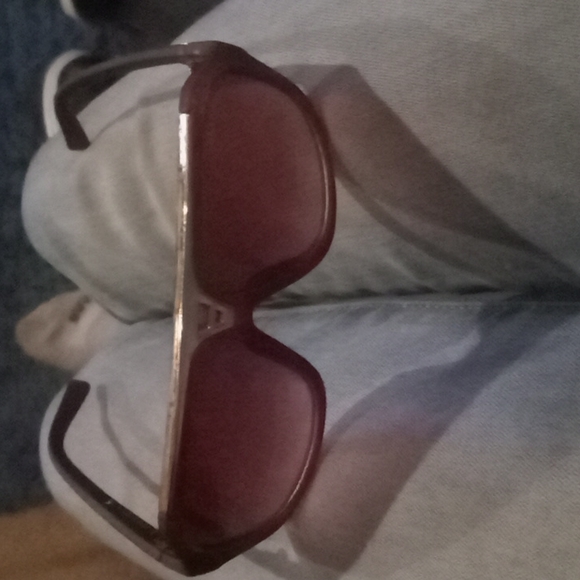 sunglasses - Picture 1 of 4